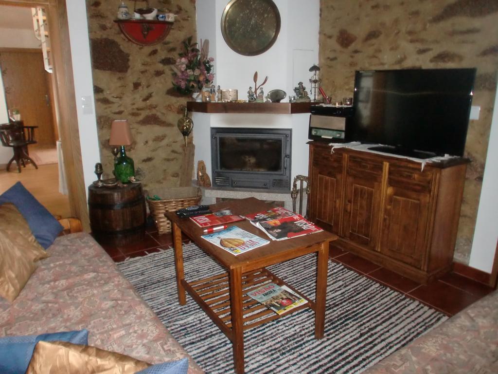 Casa De Coelhosa Hotel Vale de Cambra Luaran gambar
